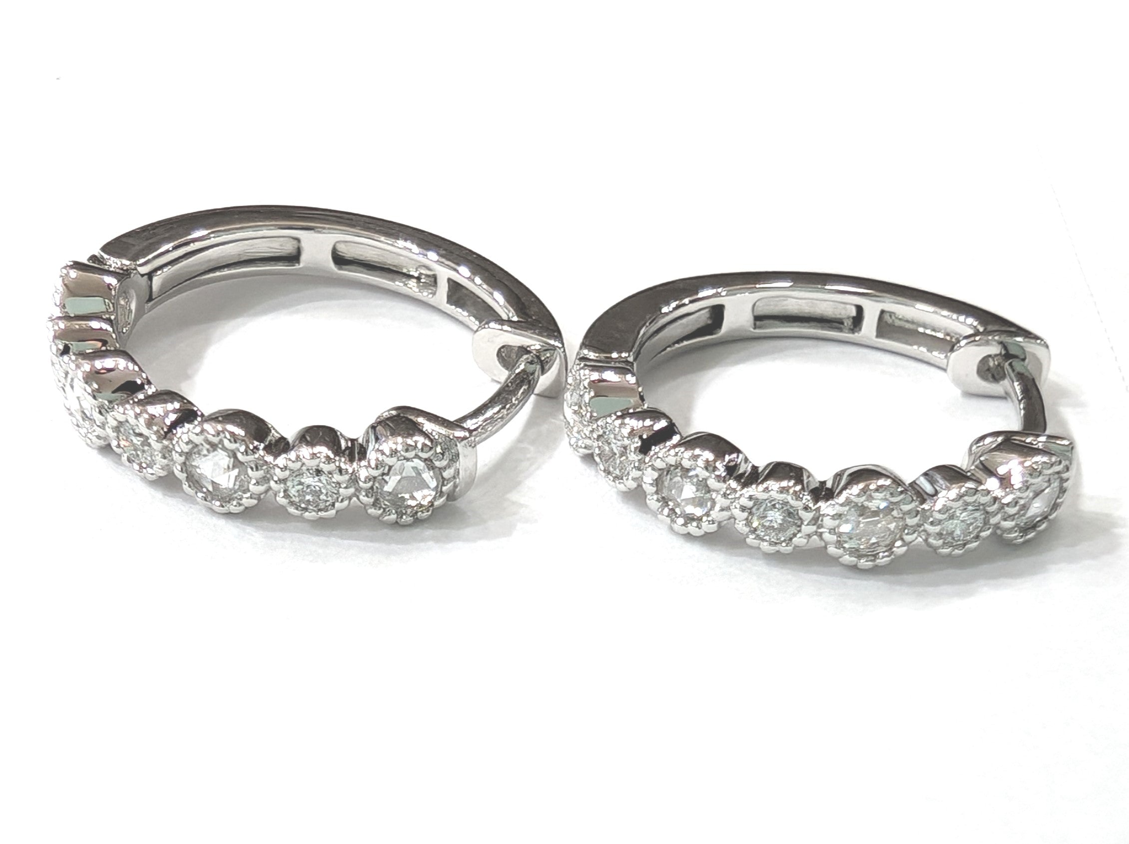 EARRING GOLD DESIGNER