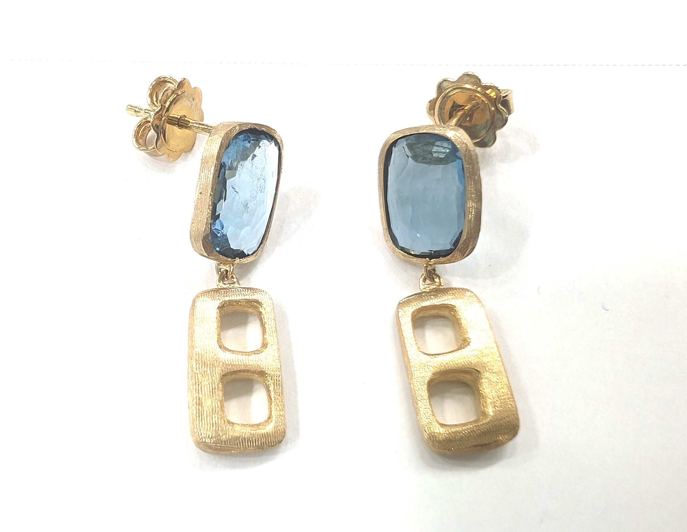 EARRING GOLD DESIGNER