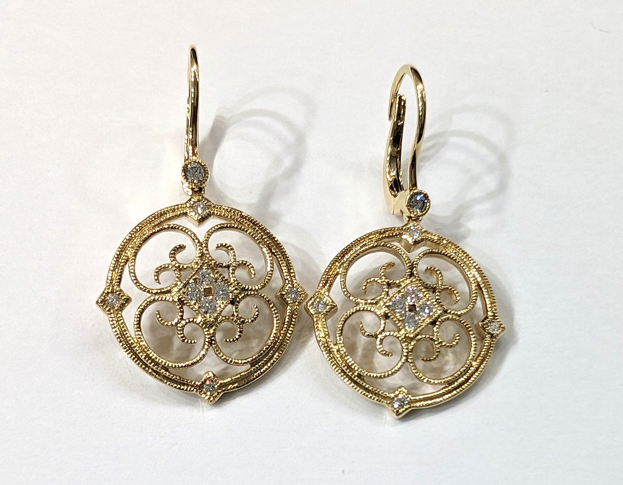 EARRING GOLD DESIGNER