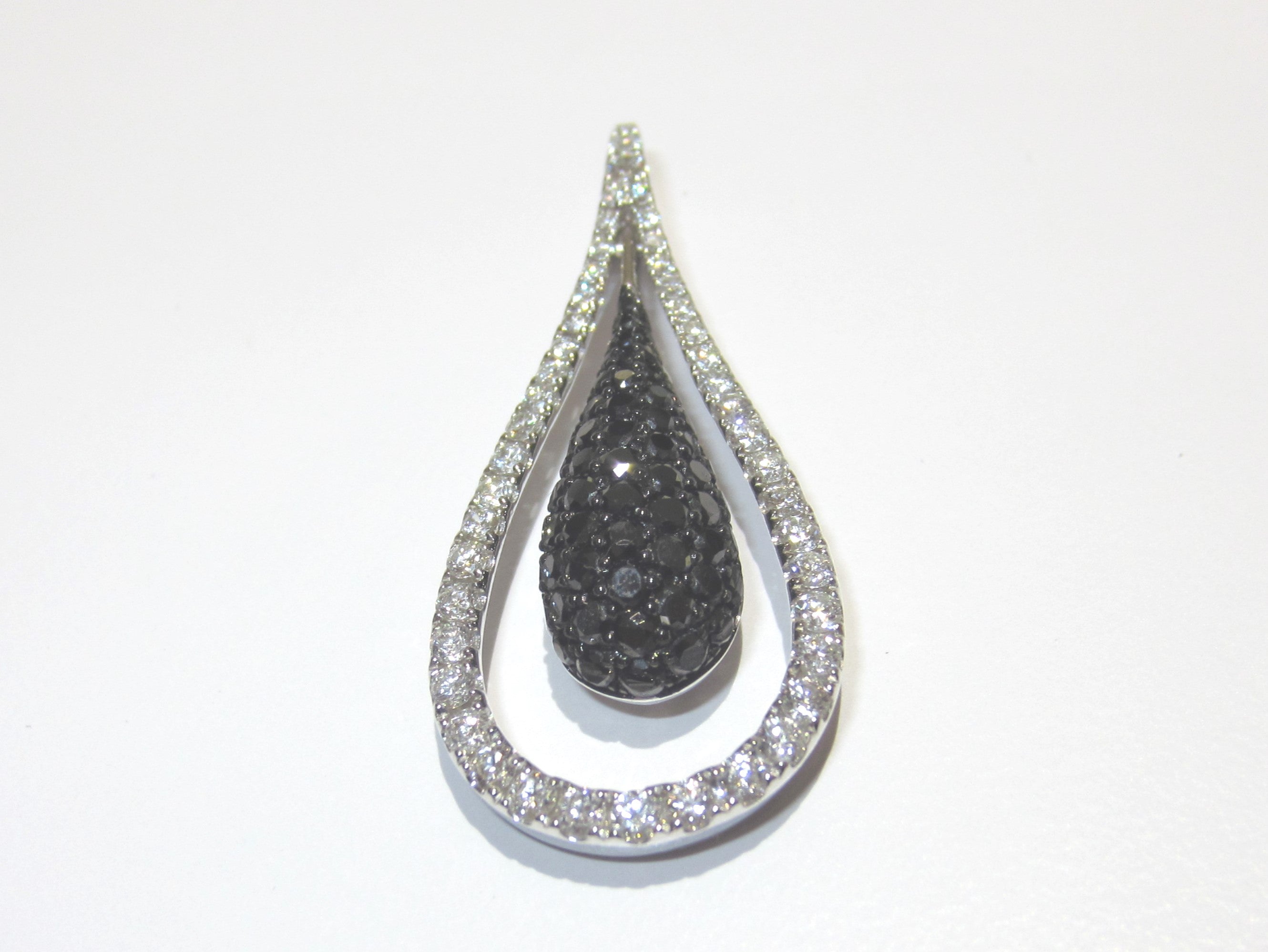 PENDANT GOLD DESIGNER