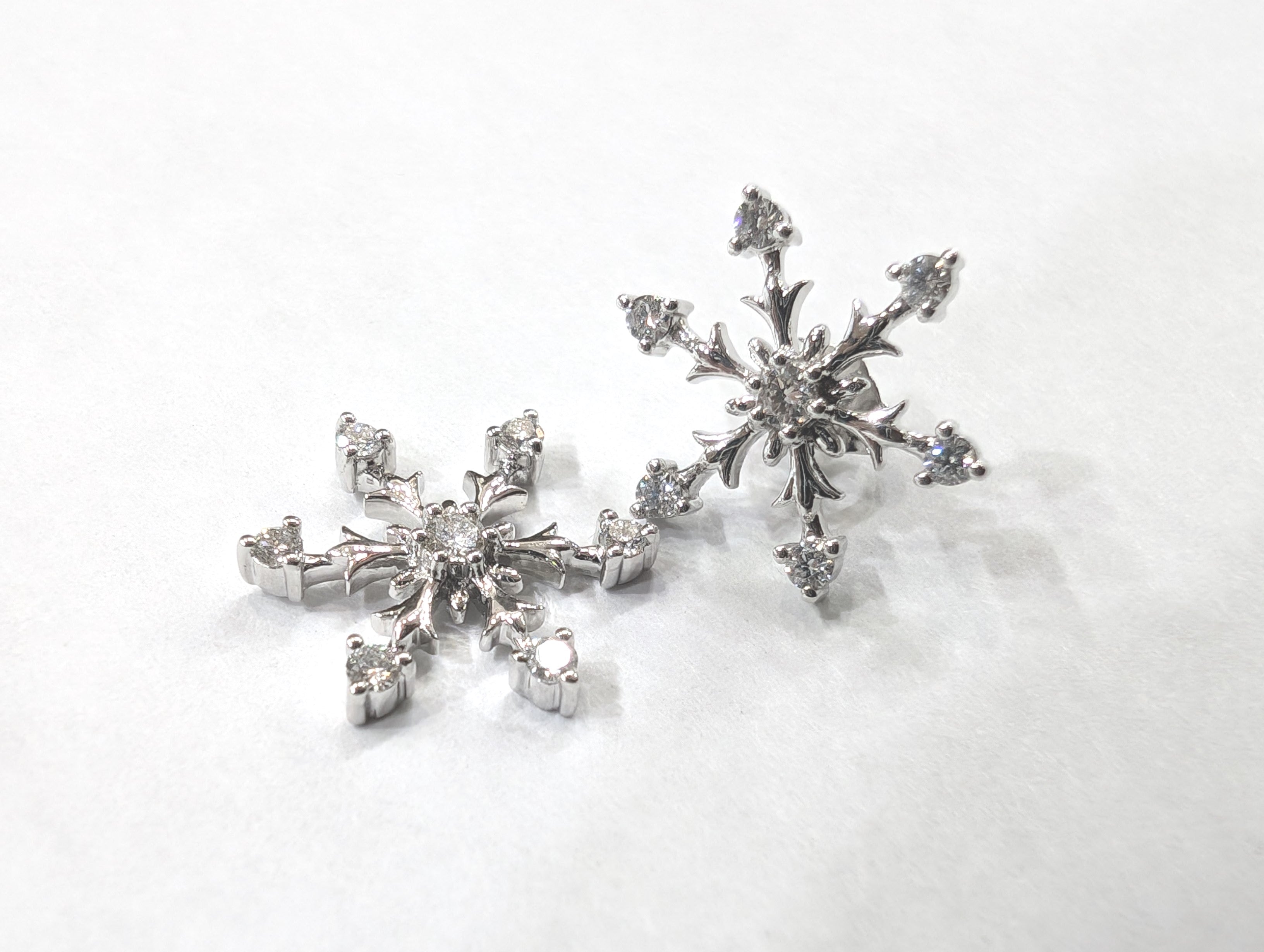 EARRING GOLD DESIGNER