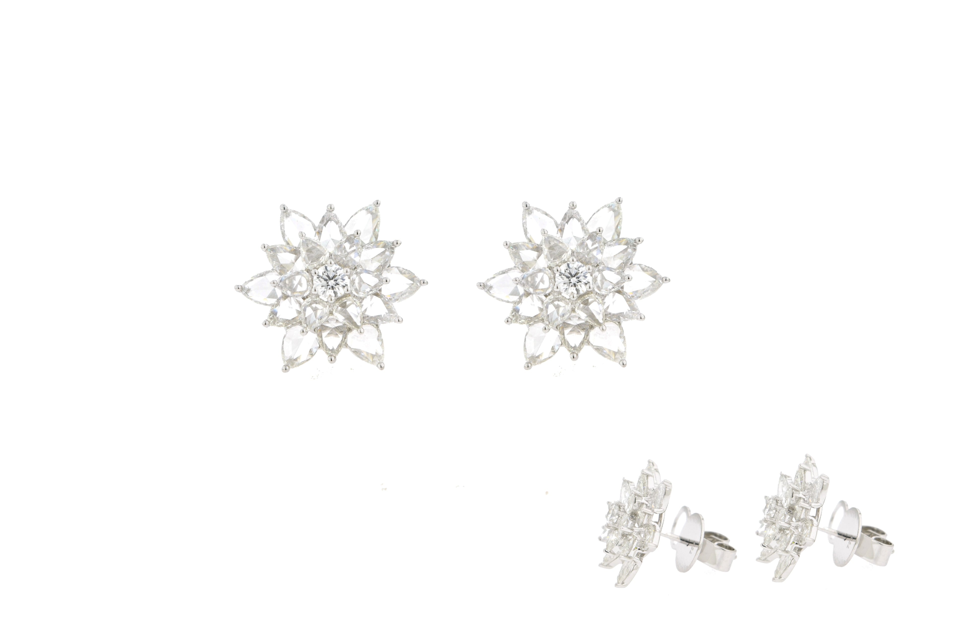 Earring Gold Designer