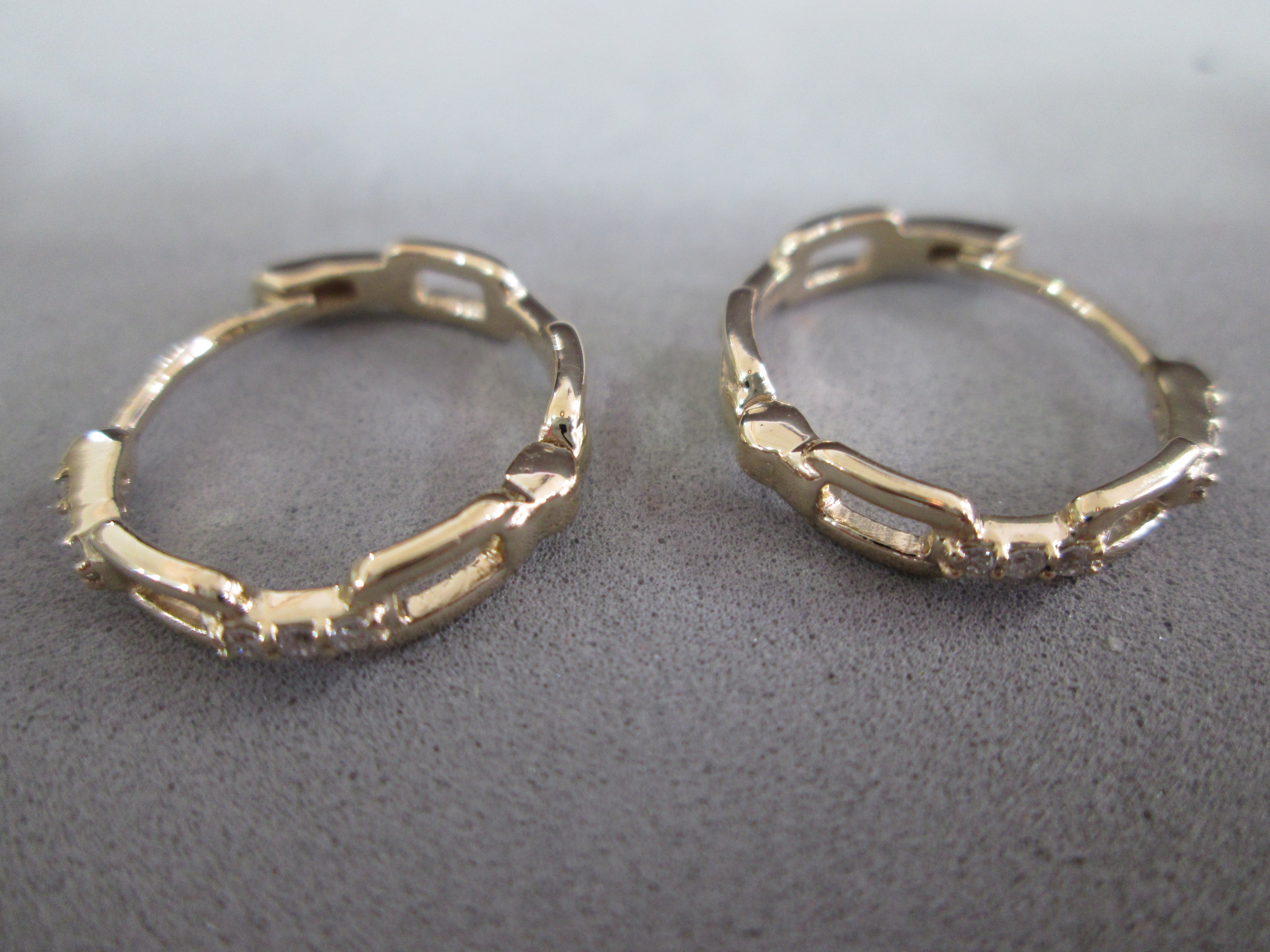 EARRING GOLD DESIGNER