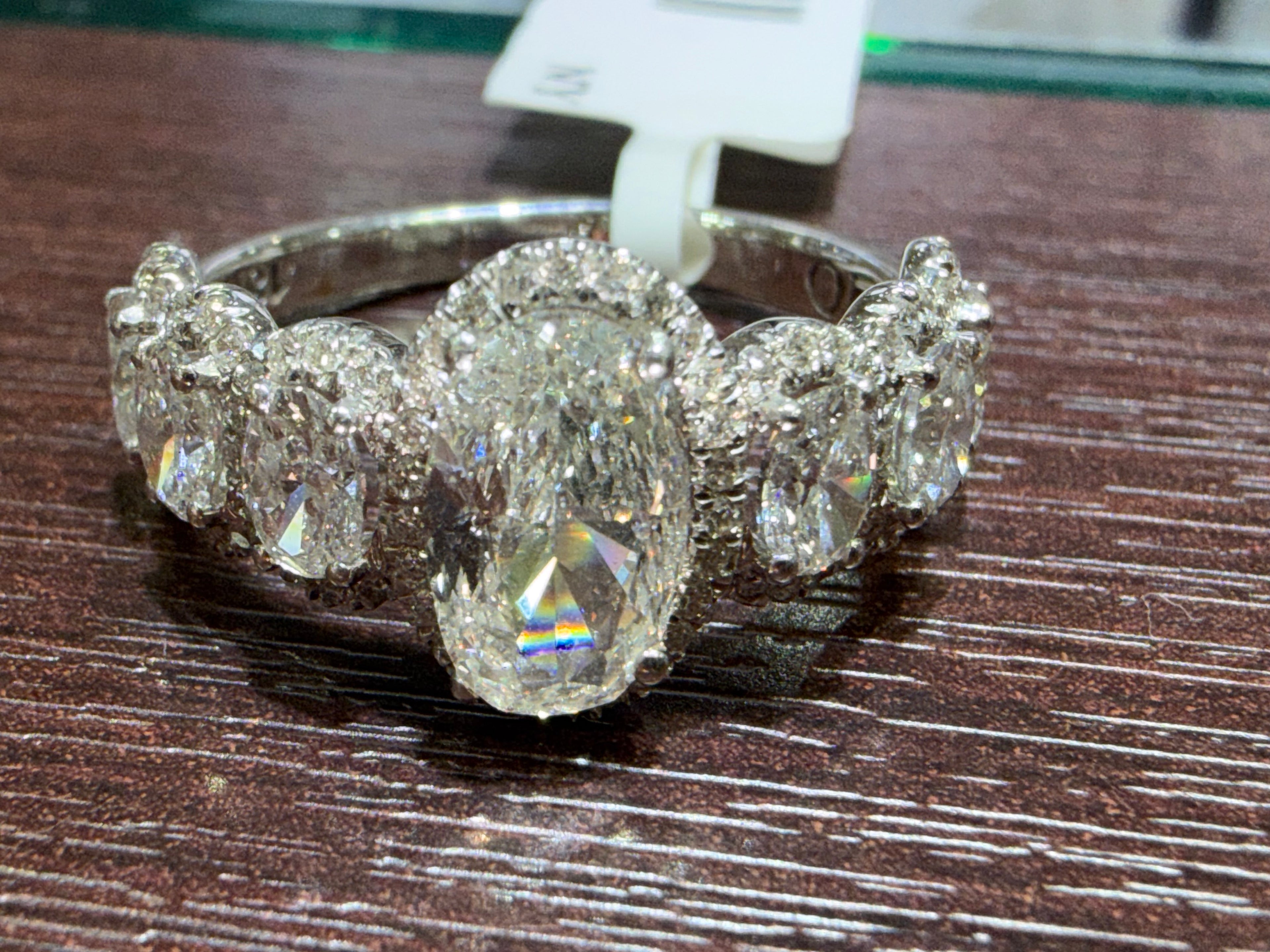 Ring Gold Designer