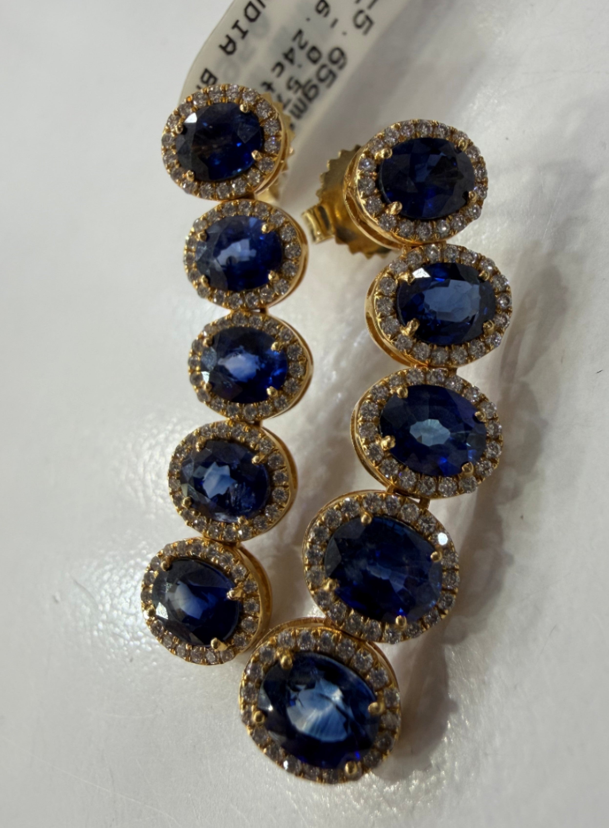 Earring Gold Designer