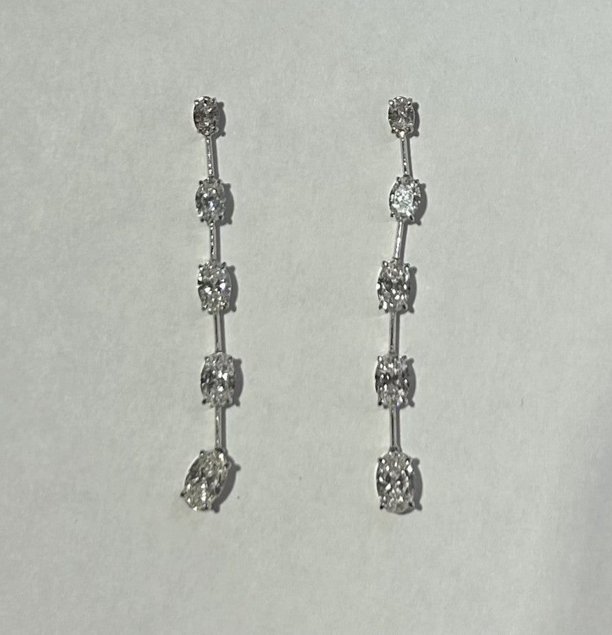 Earring Gold Designer