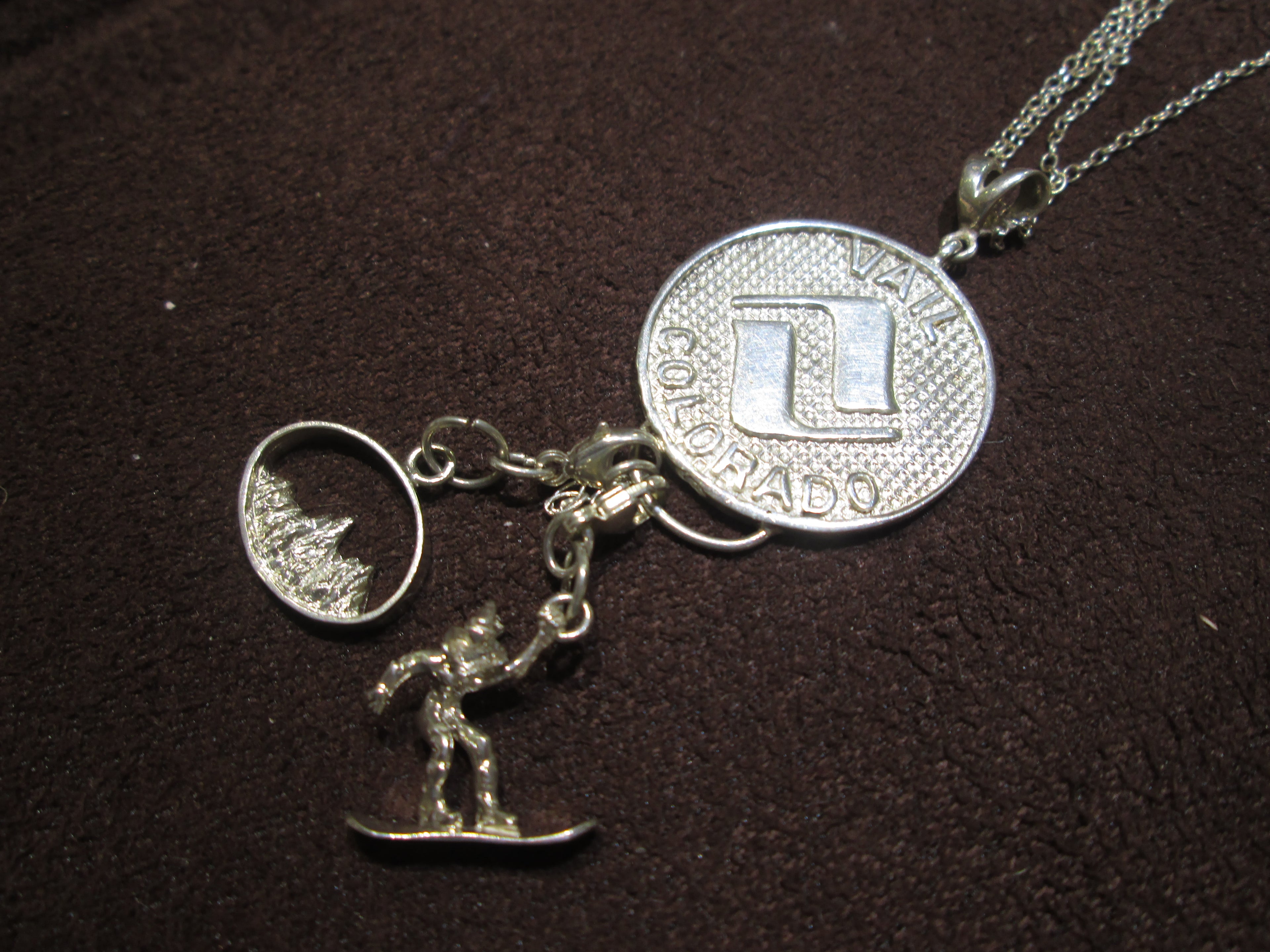 NECKLACE SILVER DESIGNER