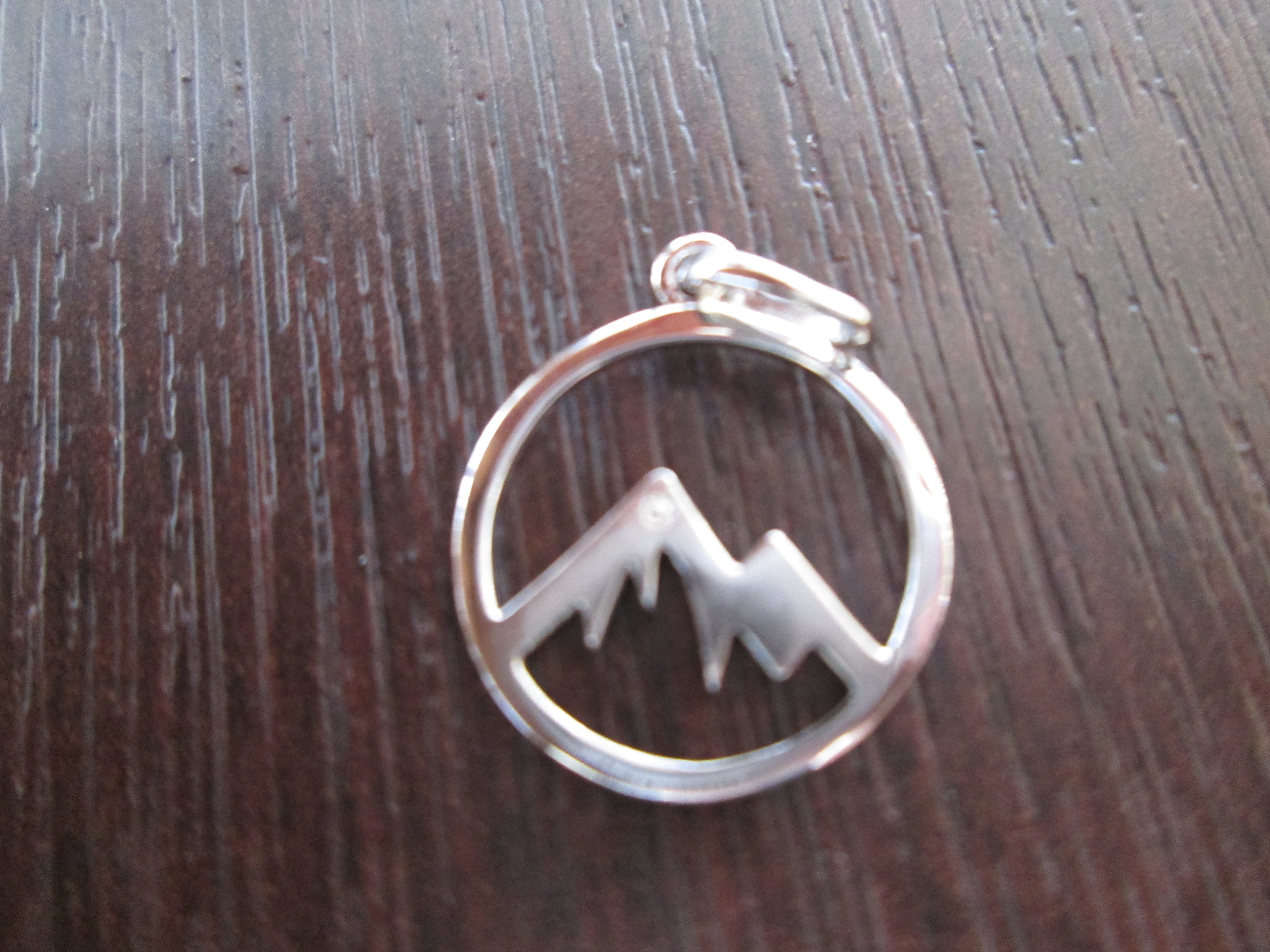 PENDANT GOLD DESIGNER