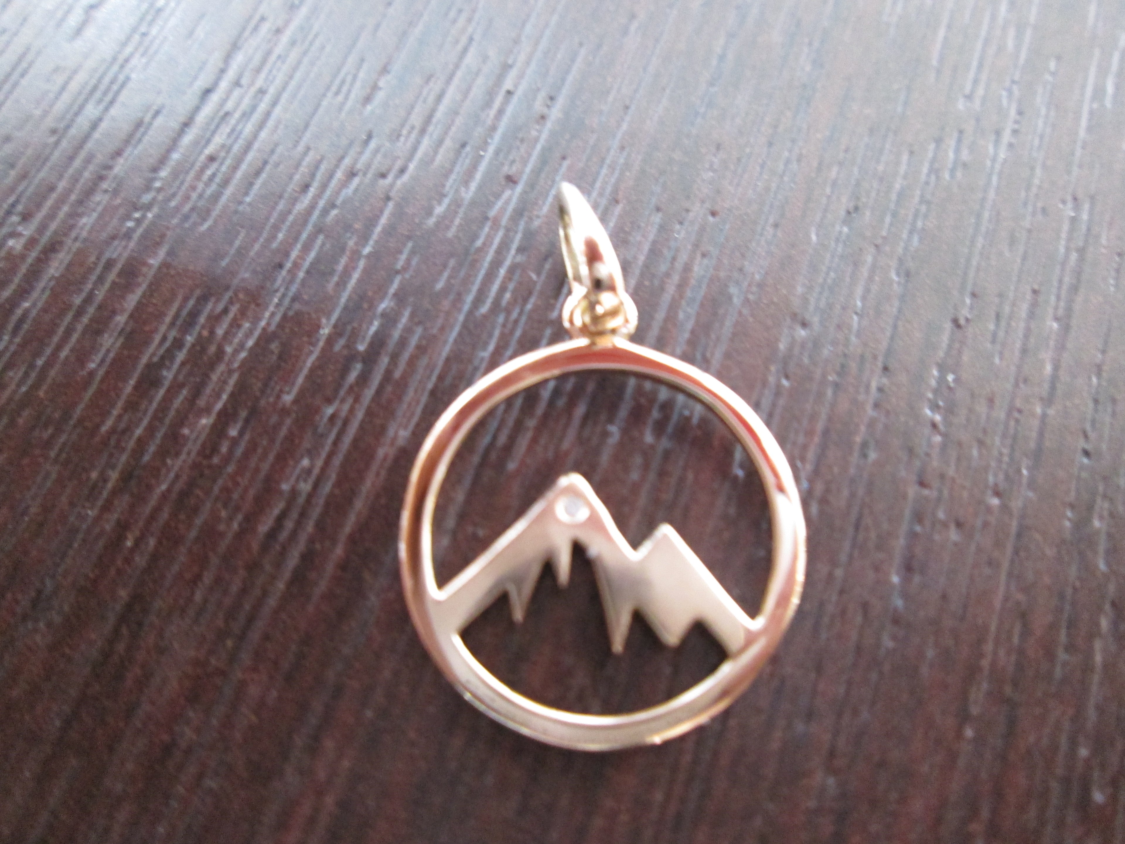 PENDANT GOLD DESIGNER