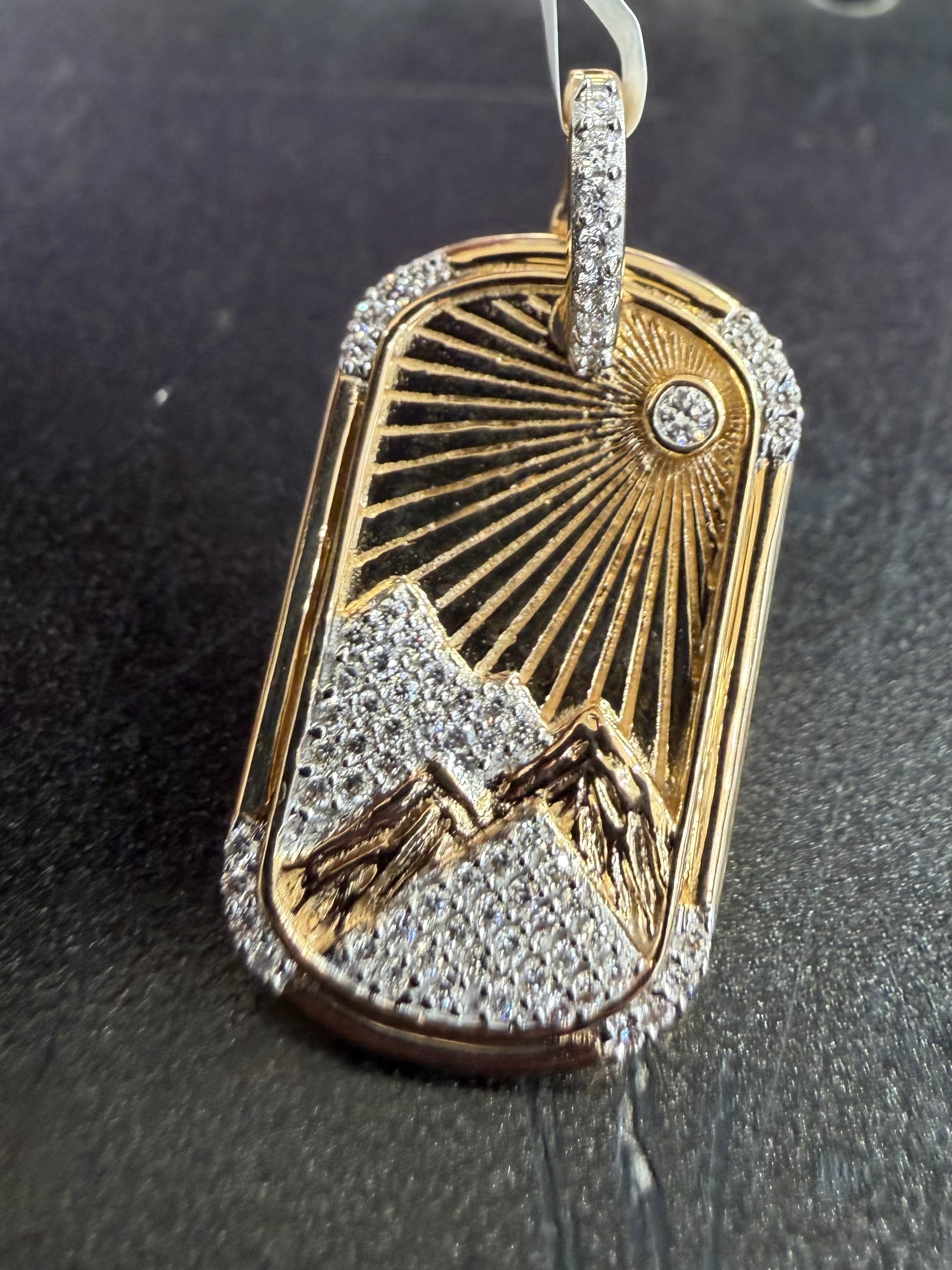 Pendant Gold Designer