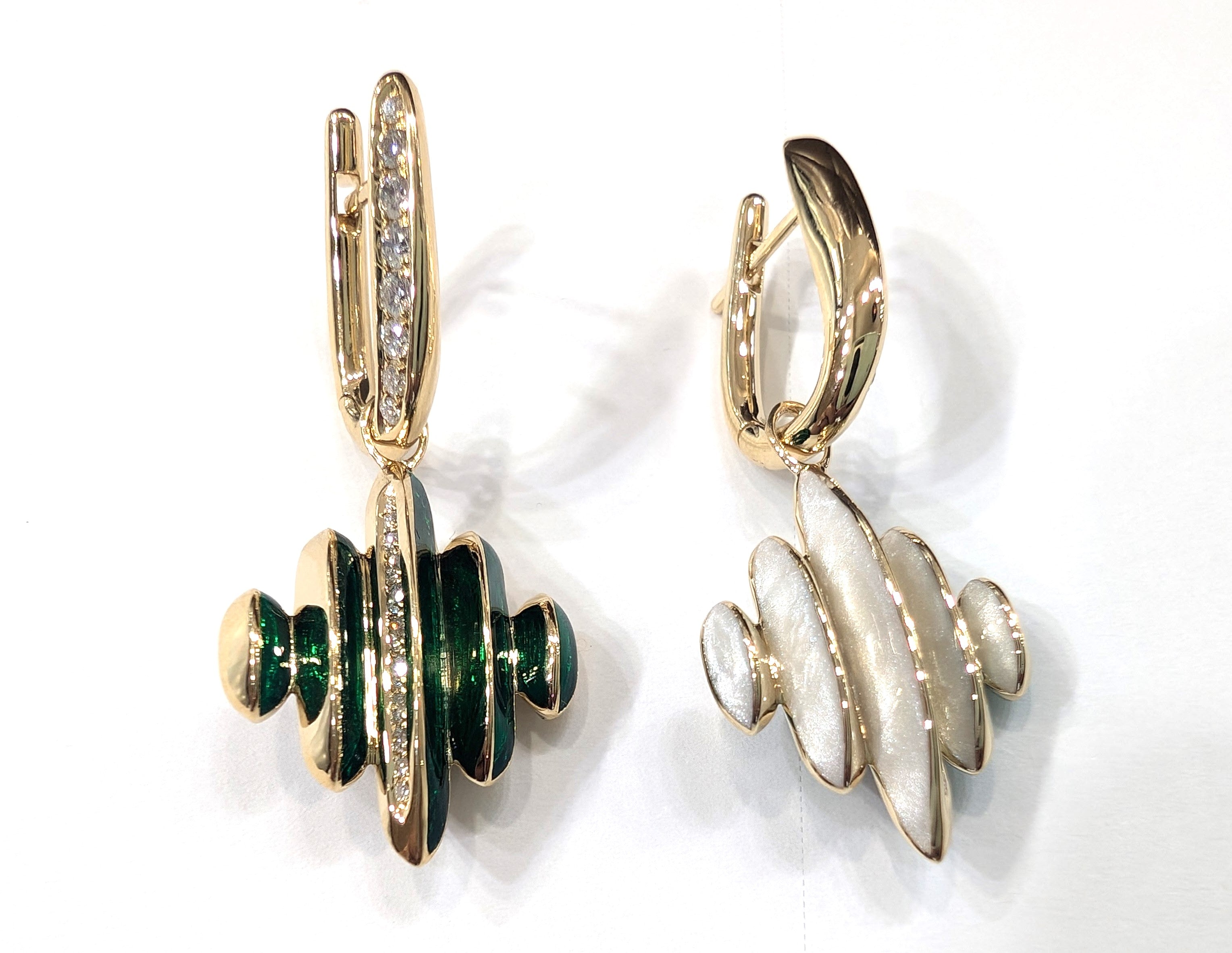 EARRING GOLD DESIGNER