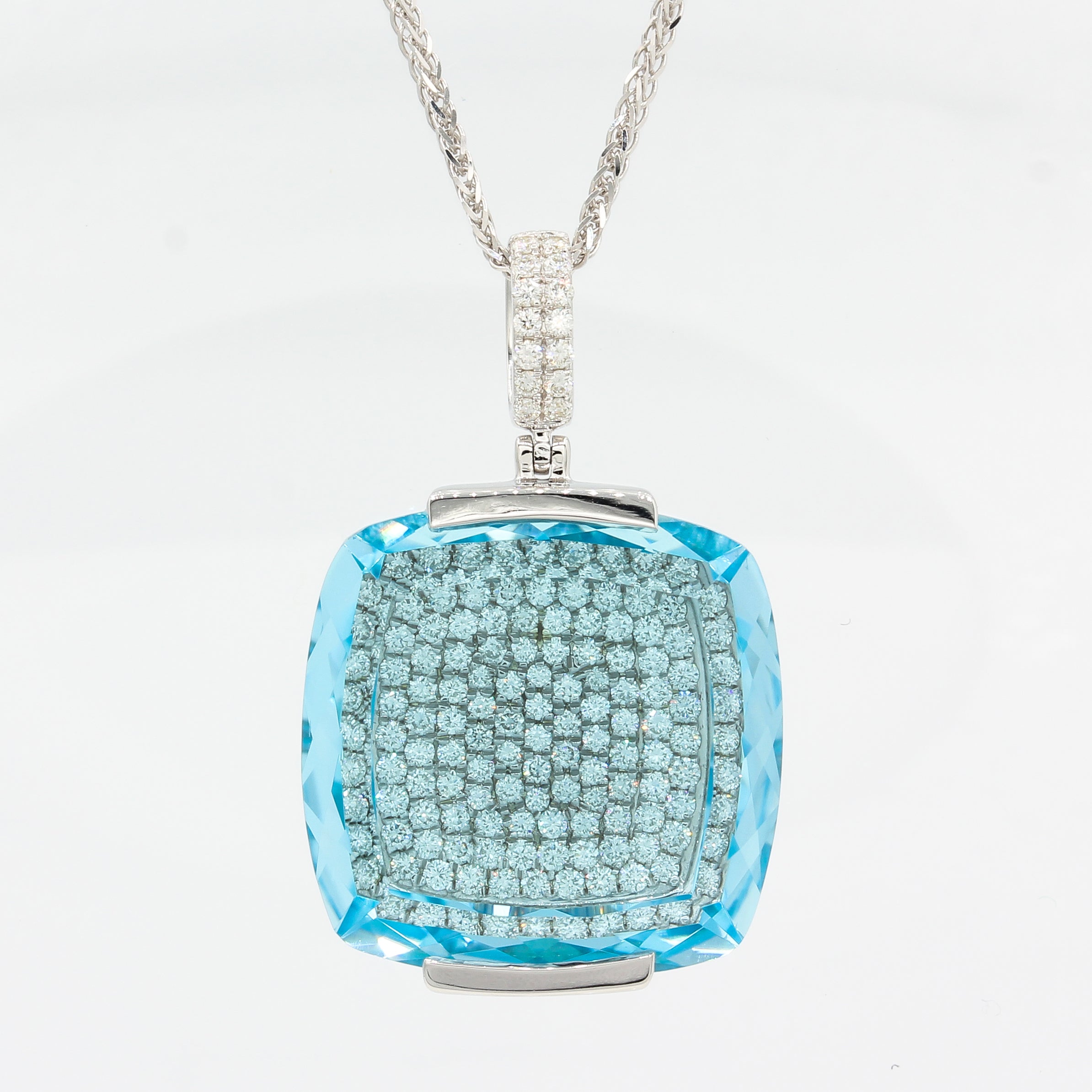 NECKLACE GOLD DESIGNER