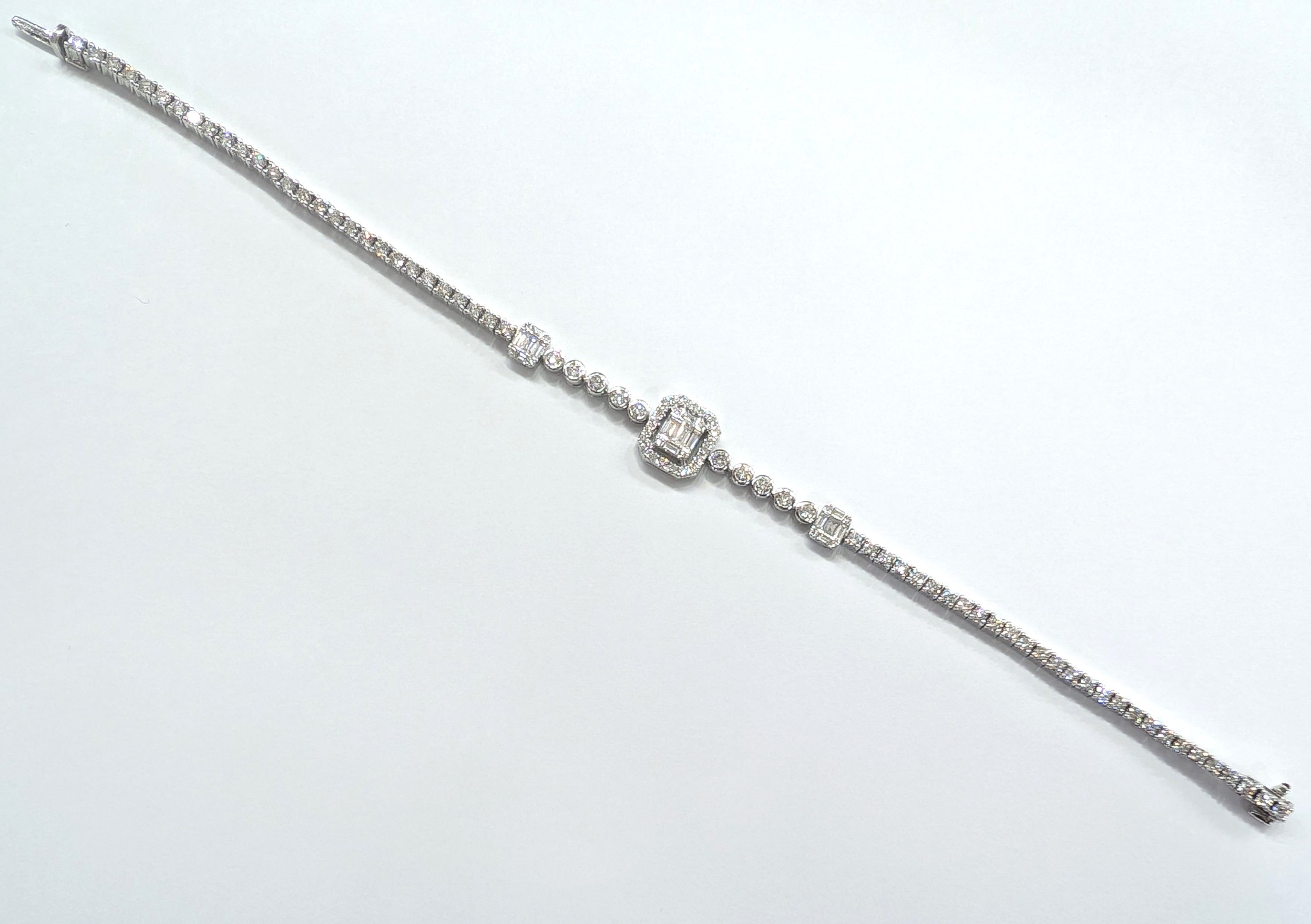 Bracelet Gold Designer