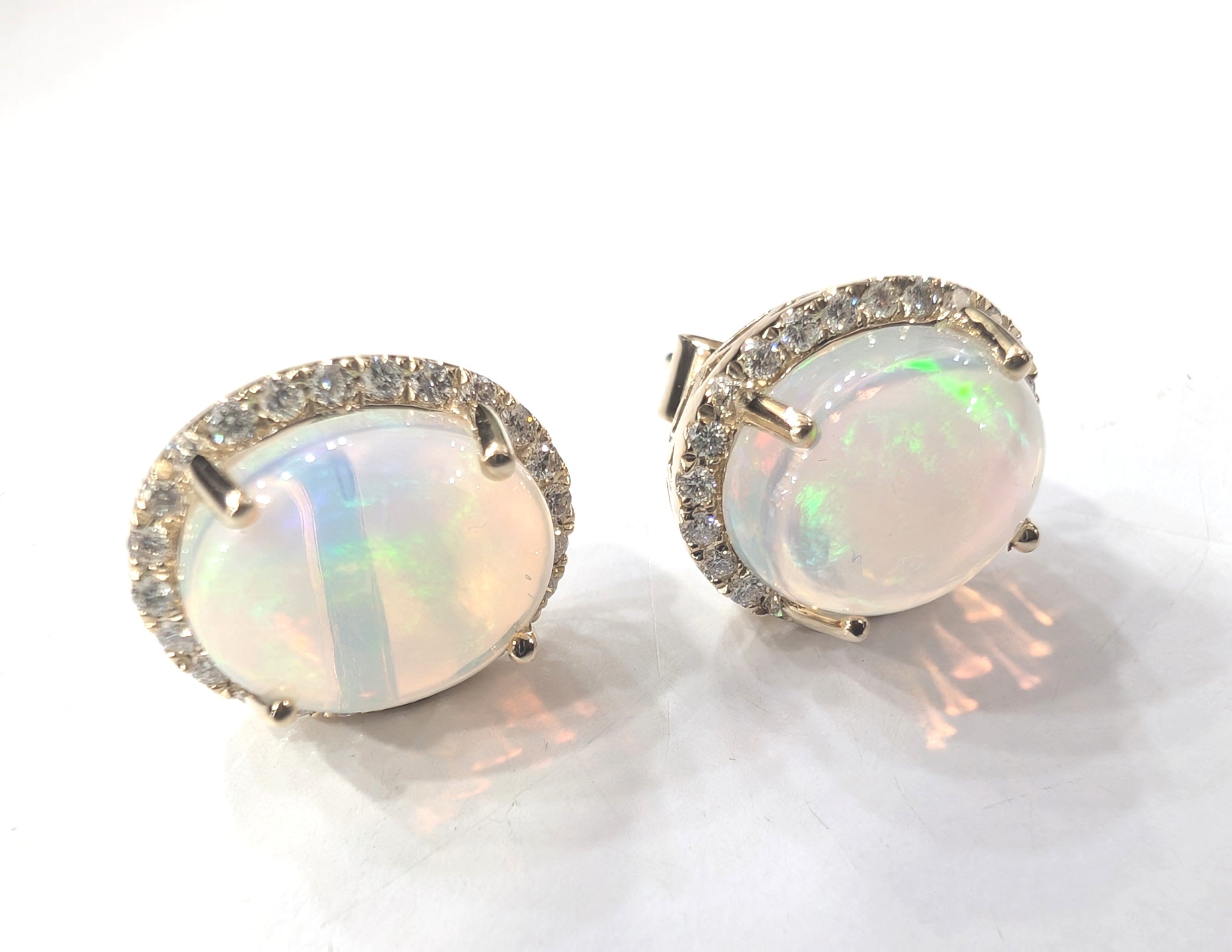 EARRING GOLD DESIGNER