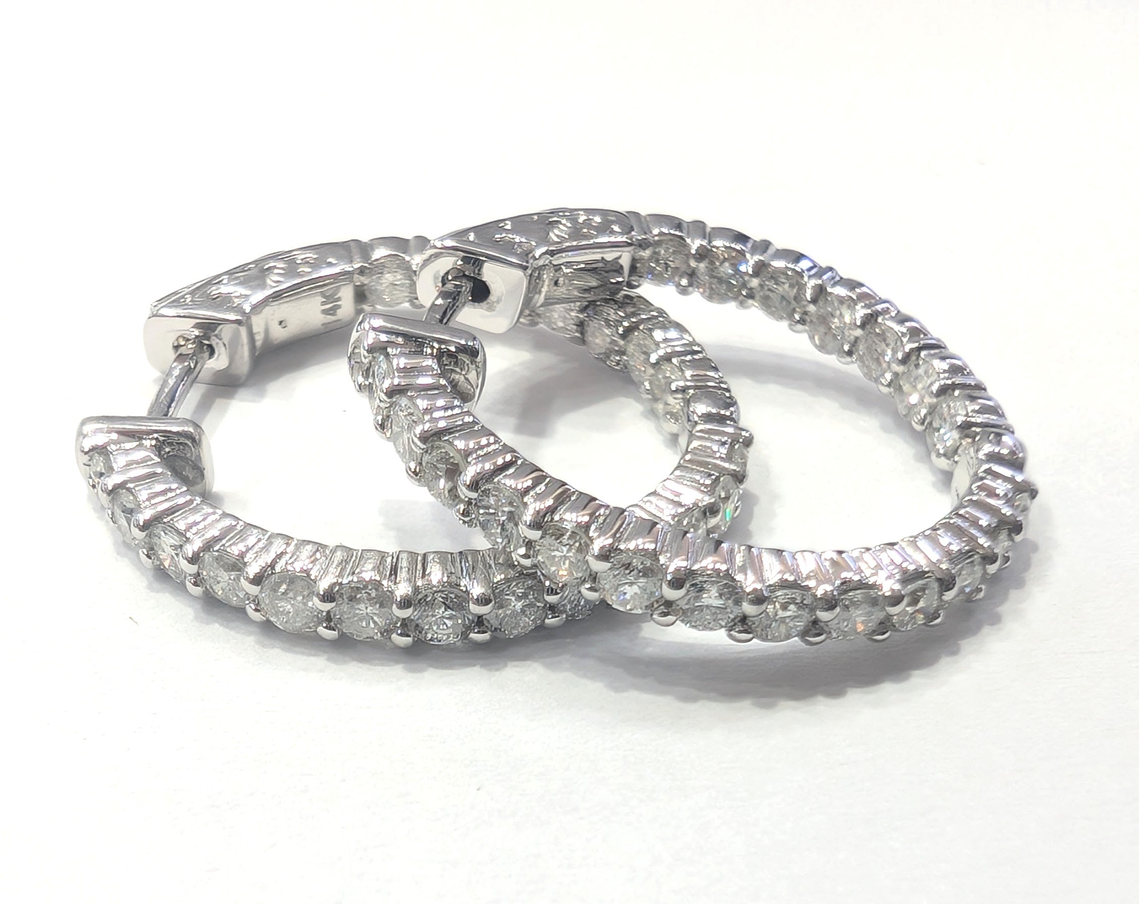 EARRING GOLD DESIGNER