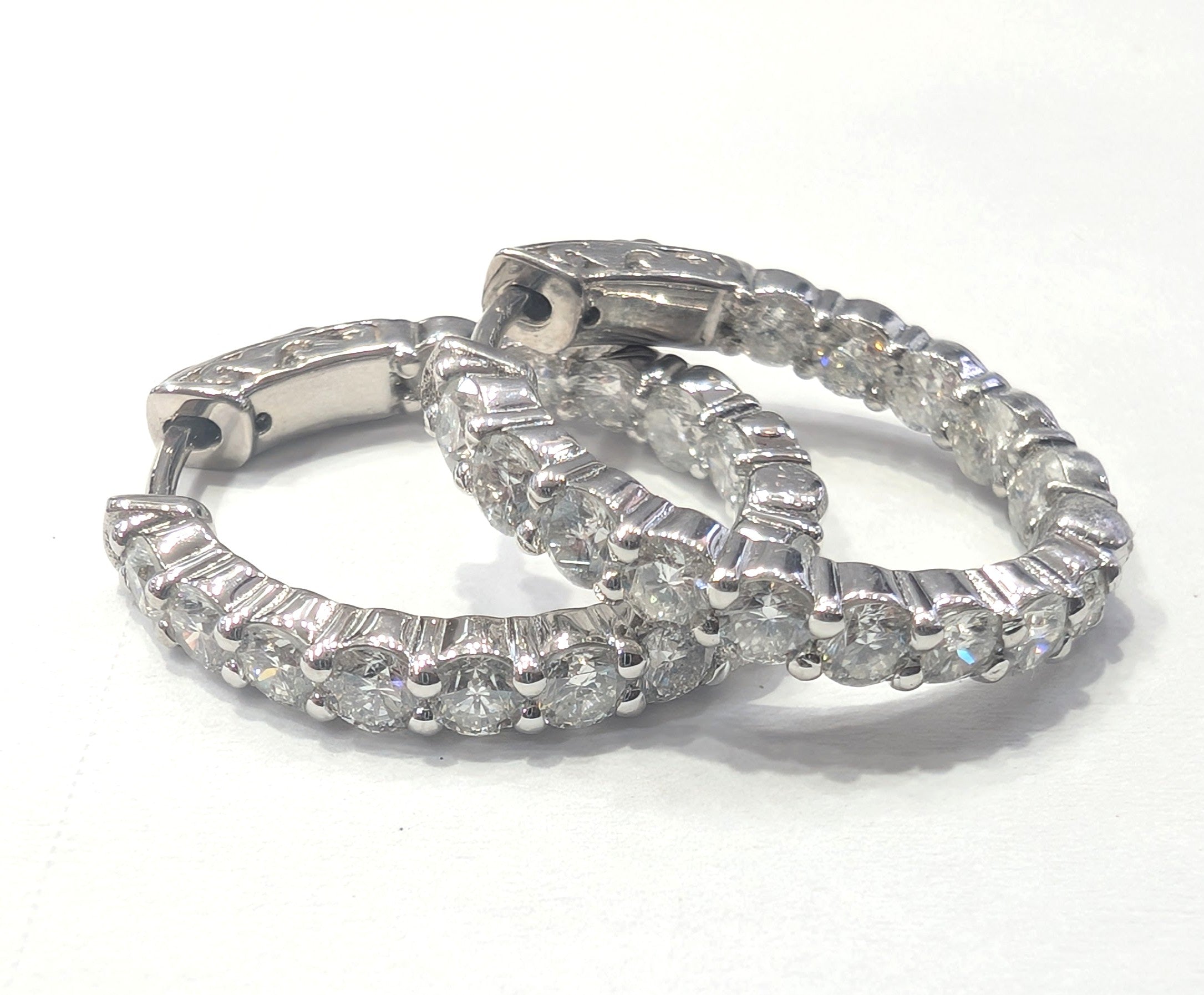 EARRING GOLD DESIGNER