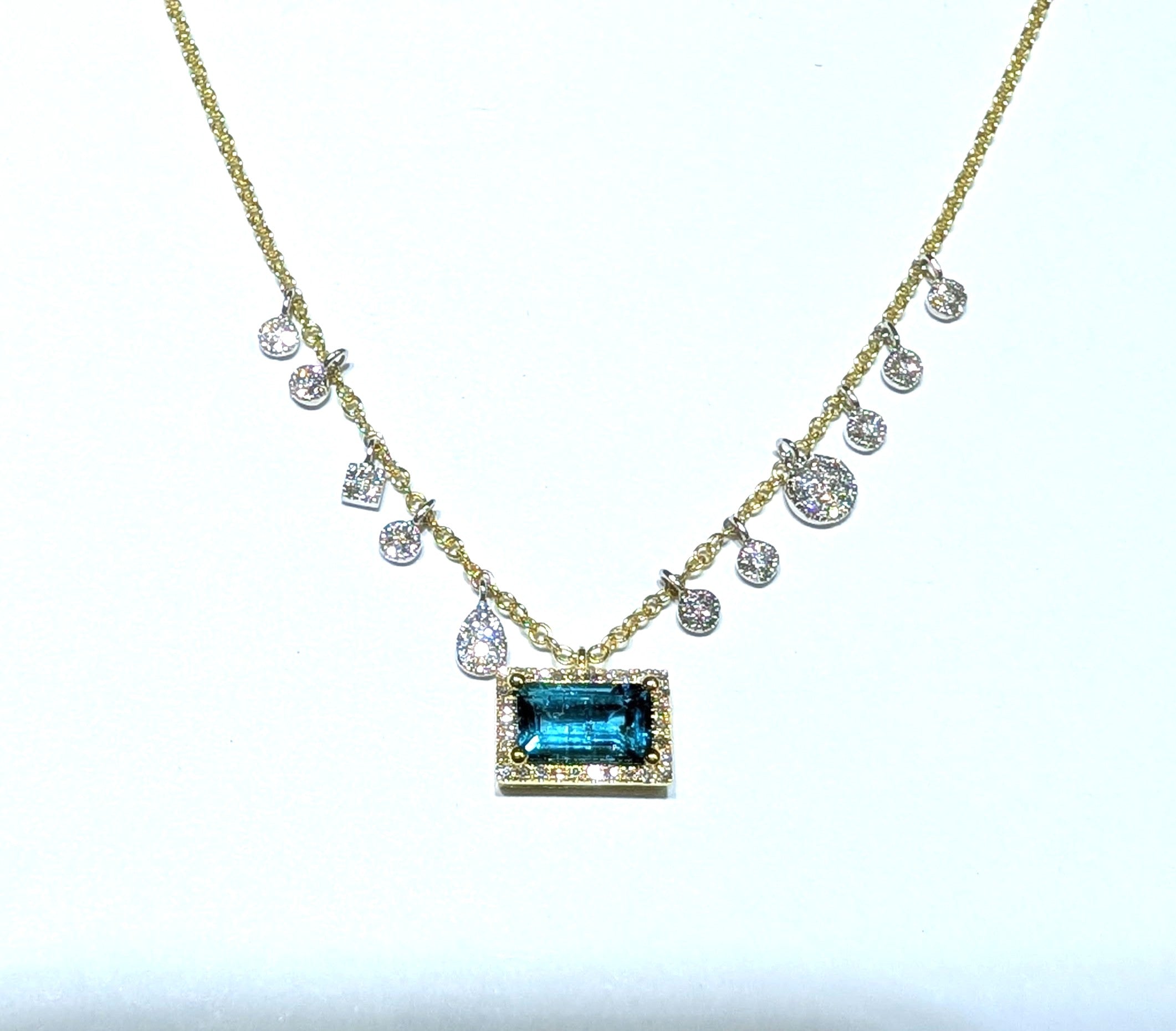 NECKLACE GOLD DESIGNER