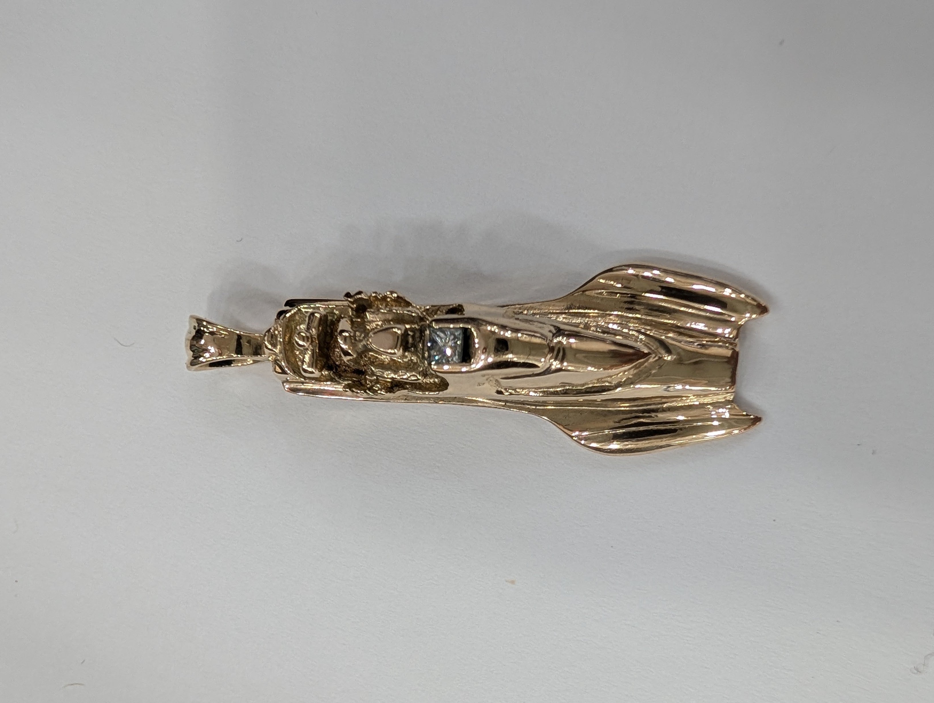 PENDENT GOLD