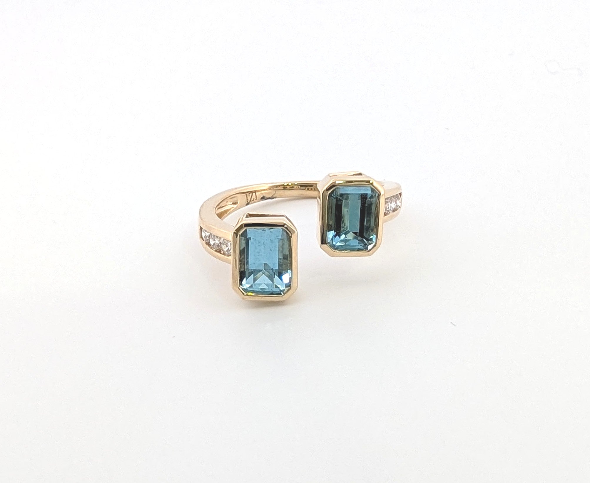 Ring Gold Designer