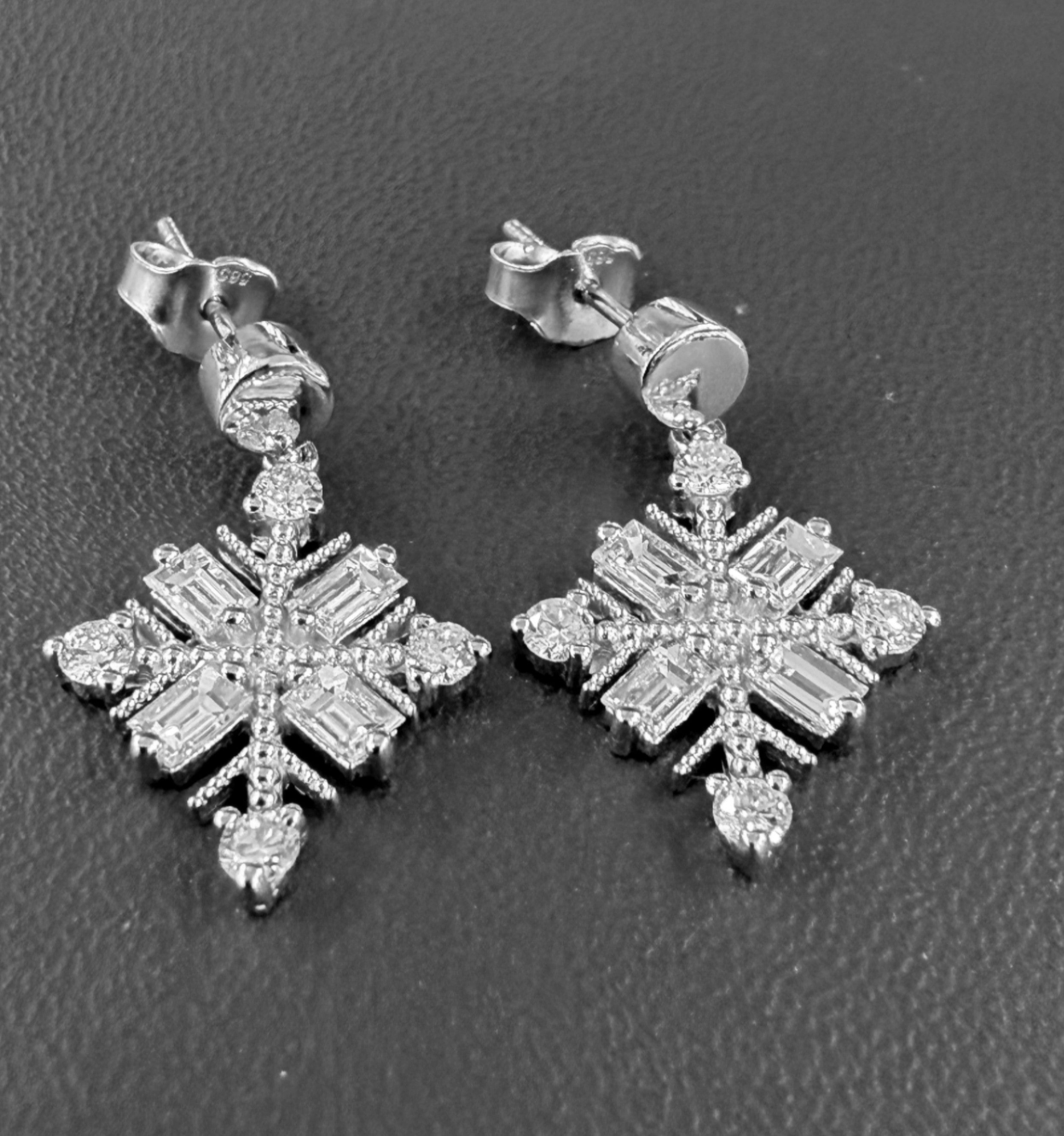 EARRING GOLD DESIGNER