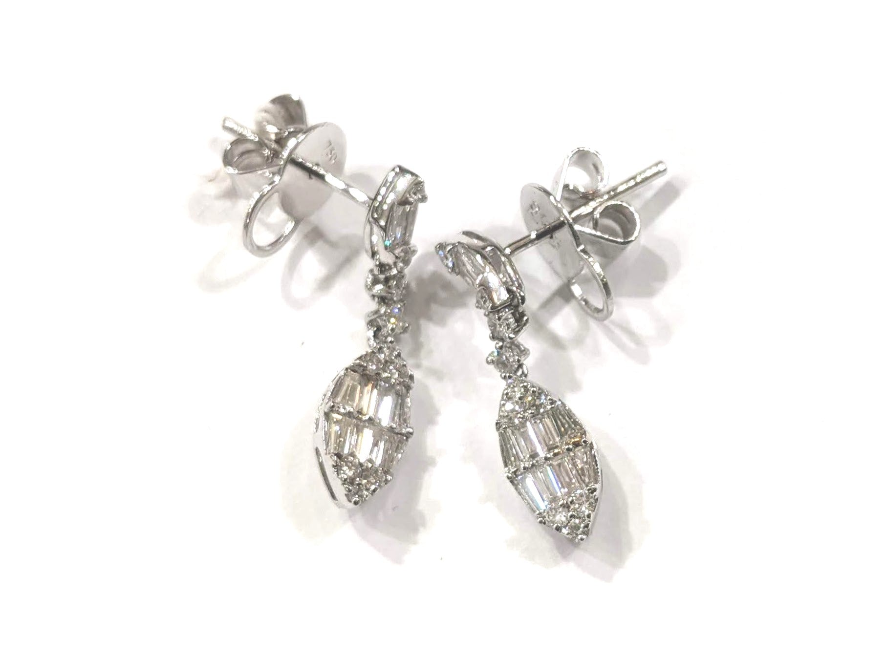 EARRING GOLD DESIGNER